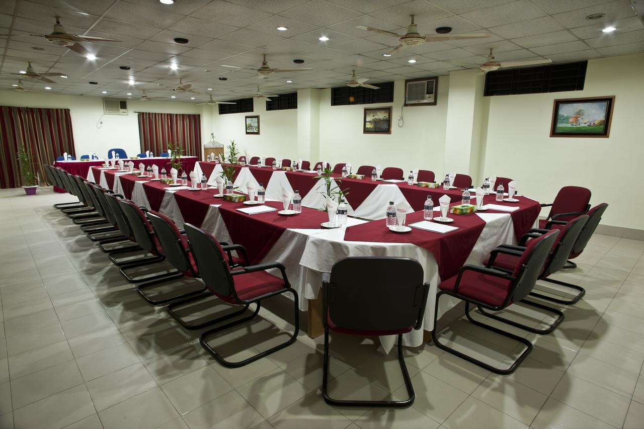 סילט Hotel Supreme מראה חיצוני תמונה
